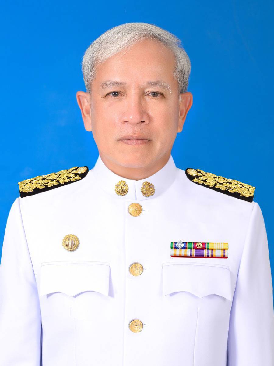 นายสุเมธ รัตนนาคินทร์ 