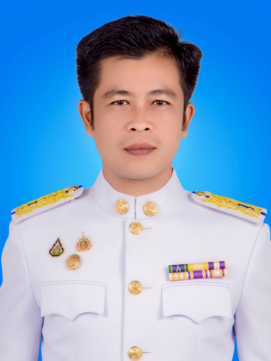 นายขัตติยะ อารีพร้อม