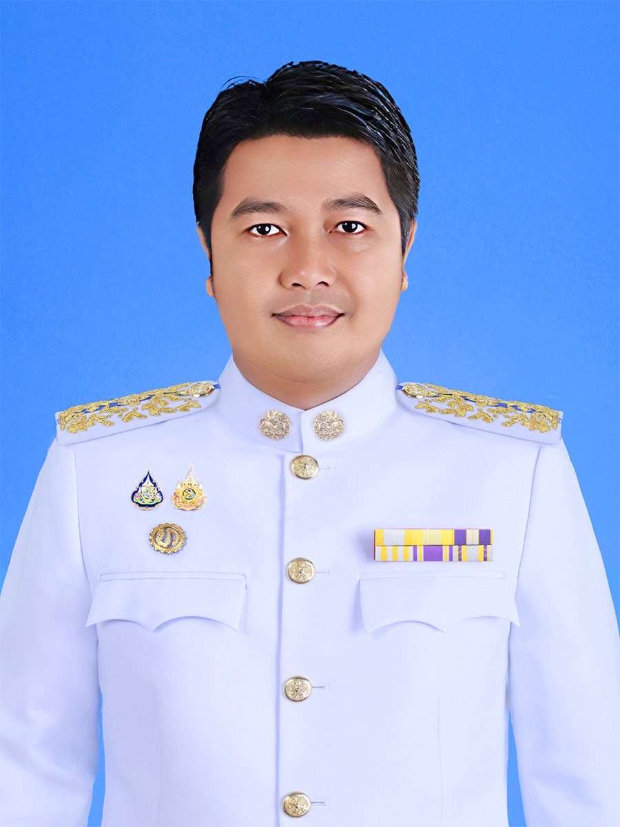 นายวีรภัทร ศิริพันธ์